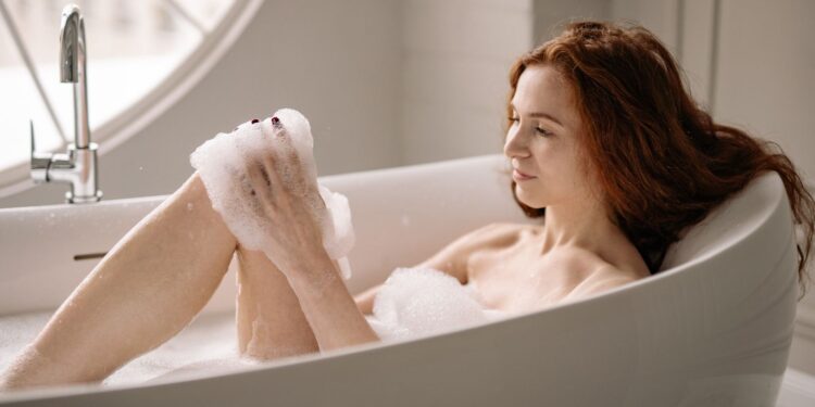 julia louis-dreyfus nude