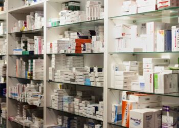 what time does walmart pharmacy close for lunch