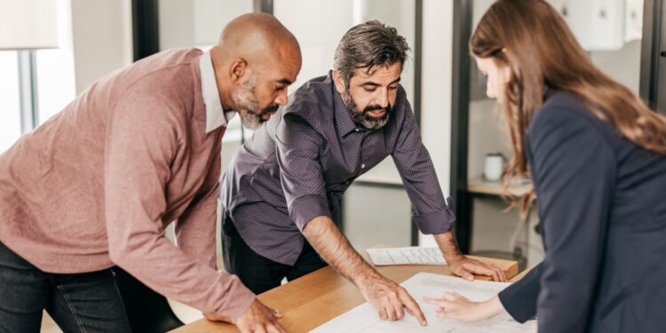 big data architect, "distributed data processing expert", and tech lead