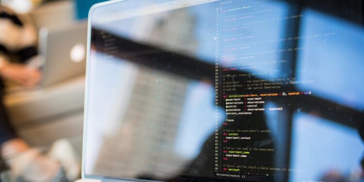 big data architect, "distributed data processing expert", and tech lead