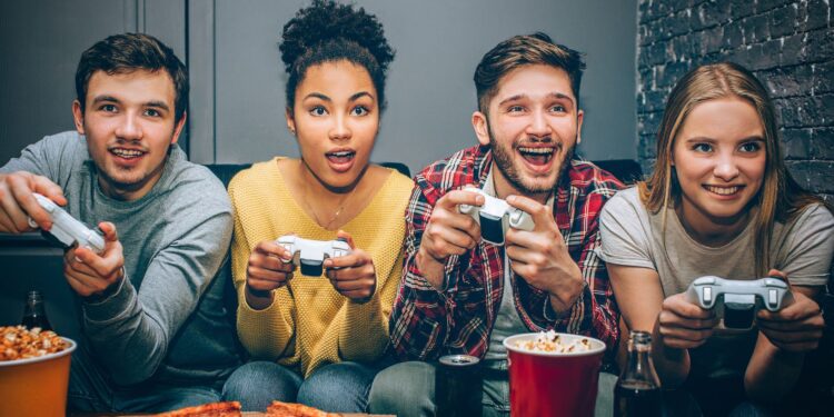 Discover the strange World of "Among Us" 11 Image3