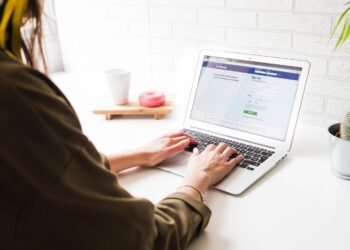 5 Popular Sites to Purchase Facebook Followers 2 Image1