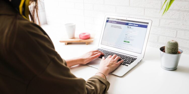 5 Popular Sites to Purchase Facebook Followers 9 Image1