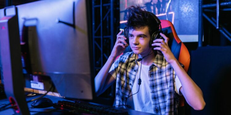 10 Traits You Need to Become a Pro Gamer 9 10 Traits You Need to Become a Pro Gamer