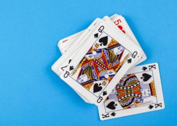 When Can You Play The Queen Of Spades In Hearts