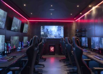 CS2 vs Valorant – The Similarities (and the Differences) 3 Esports gaming setup