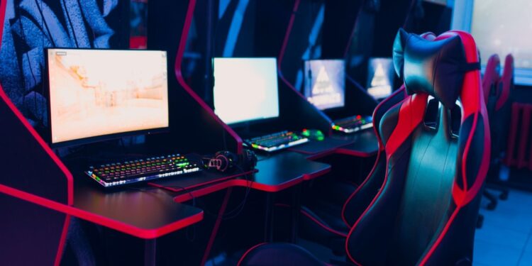 Why Sim Racing Games Dominate F1 Fans in 2026