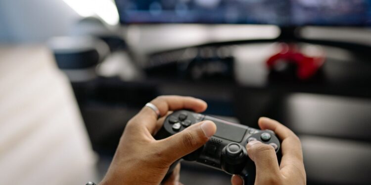 From Reviews to Real-Time Play: Transforming Game Content Platforms Into Interactive Ecosystems
