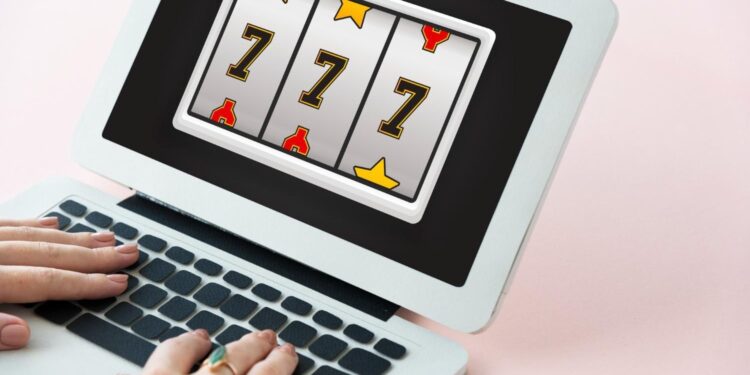 Where to Find Slot Free Spins at UK Online Casinos