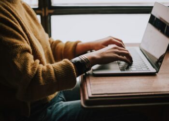 Picking the Perfect Platform: How To Choose Between Mobile, PC, and Console
Gaming Without Regret