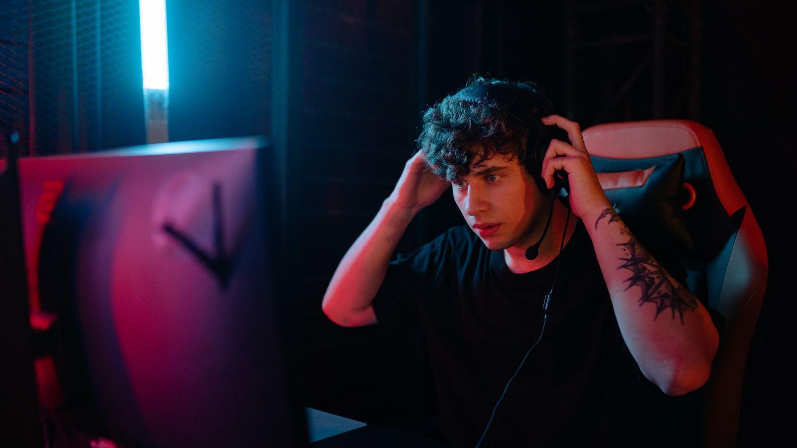 How Canadian Streamers Are Building Loyal Fanbases on Twitch and YouTube