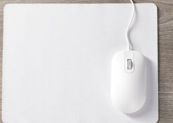 Choosing the right gaming mousepad for precision and comfort
